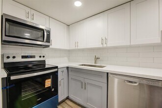 565 NW 97th Ave in Plantation, FL - Building Photo - Building Photo