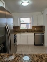 4760 Lucerne Lakes Blvd W in Greenacres, FL - Building Photo