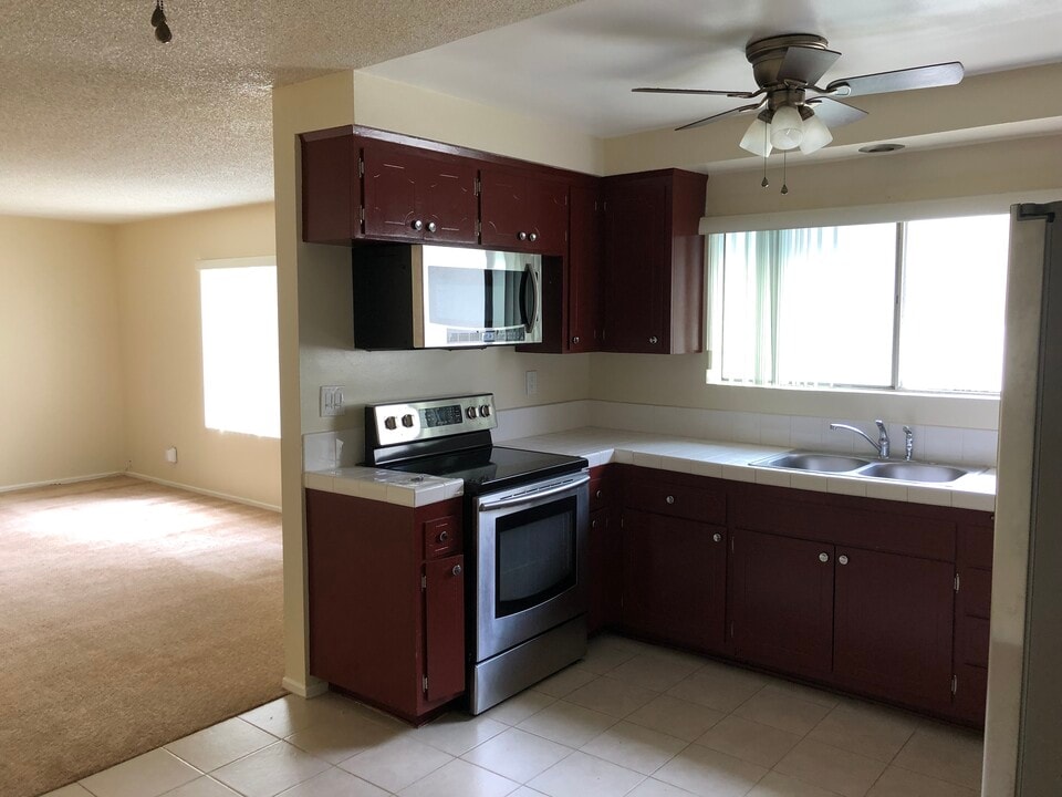 548 Short St in Inglewood, CA - Foto de edificio