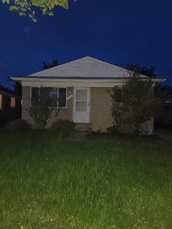 property at 19408 Algonac St