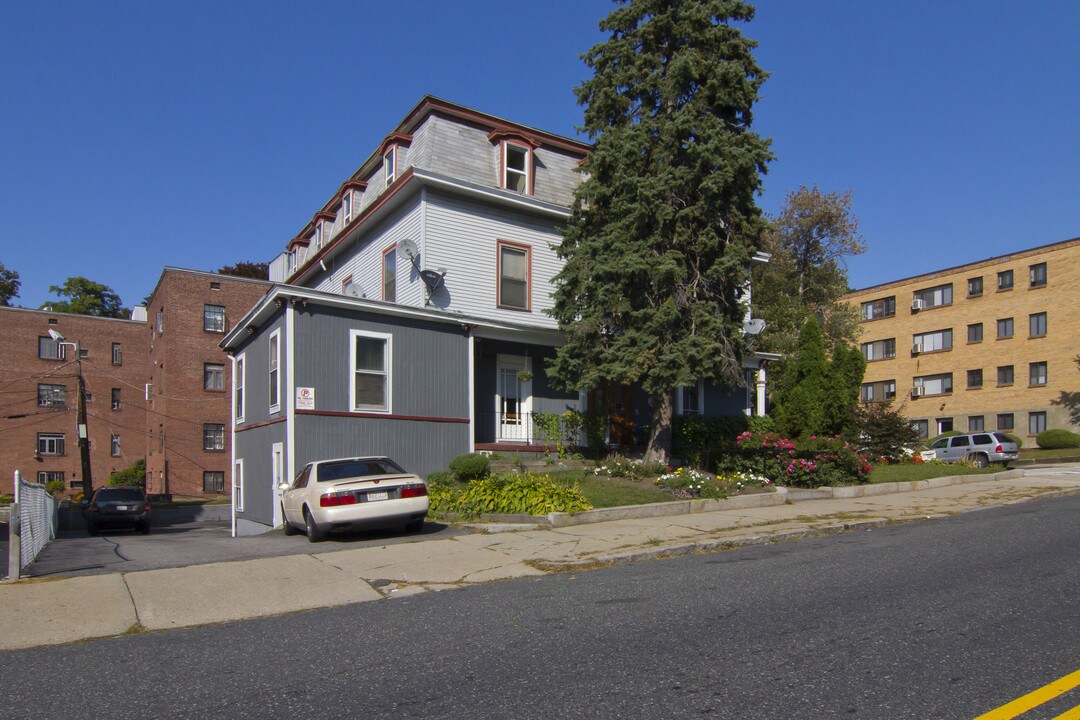 81 Elm St in Worcester, MA - Foto de edificio