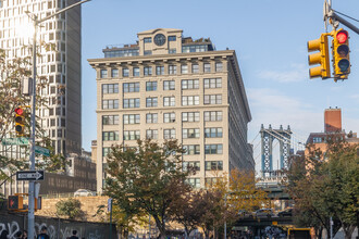 70 Washington St in Brooklyn, NY - Foto de edificio - Building Photo