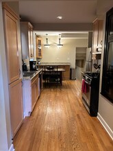 403 W Eugenie St, Unit 1F in Chicago, IL - Building Photo - Building Photo