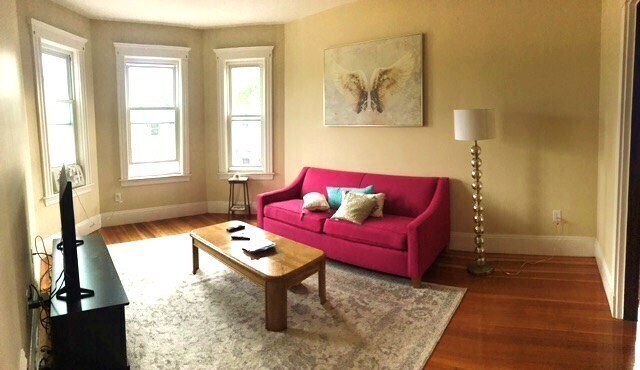 28 Saint Margaret St, Unit 1 in Boston, MA - Building Photo - Building Photo