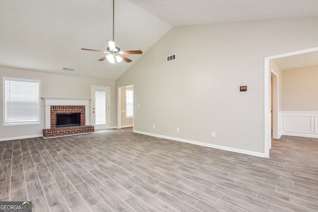 85 Windward Dr in Covington, GA - Building Photo - Building Photo