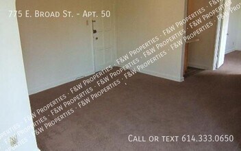 775 E Broad St in Columbus, OH - Building Photo - Building Photo