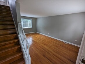 3351 Portola Ave in Pittsburgh, PA - Building Photo - Building Photo