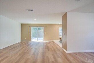7809 Maxton Rd in Pensacola, FL - Building Photo - Building Photo