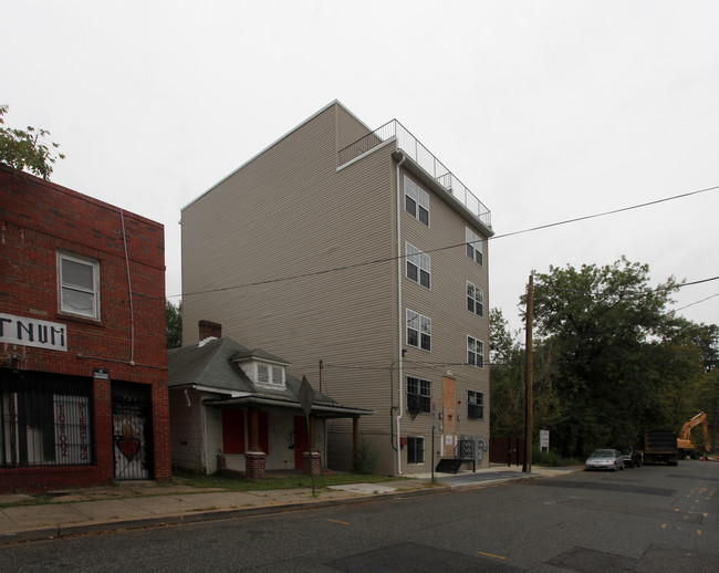 713 NE 50th St NE in Washington, DC - Building Photo - Building Photo