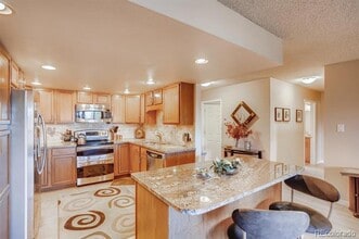 14091 E Marina Dr in Aurora, CO - Foto de edificio - Building Photo