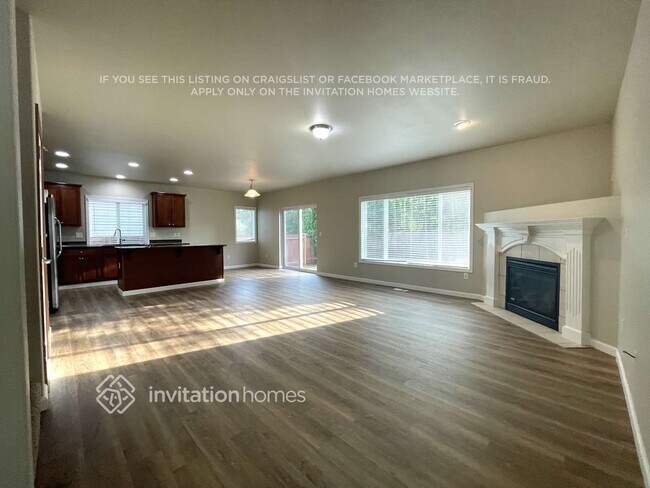 15404 87th Ave E in Puyallup, WA - Building Photo - Building Photo