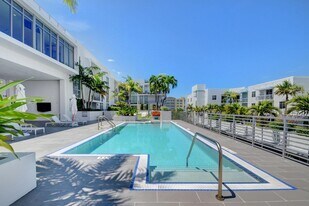 111 SE 1st Ave, Unit 408 in Delray Beach, FL - Building Photo