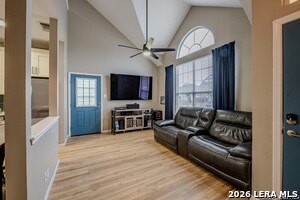 2423 Crown Hollow in San Antonio, TX - Building Photo - Building Photo