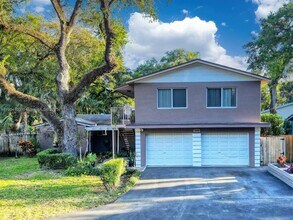 1610 SW 30th Pl in Fort Lauderdale, FL - Building Photo - Building Photo