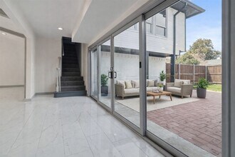 2325 Regal Rd in Plano, TX - Building Photo - Building Photo