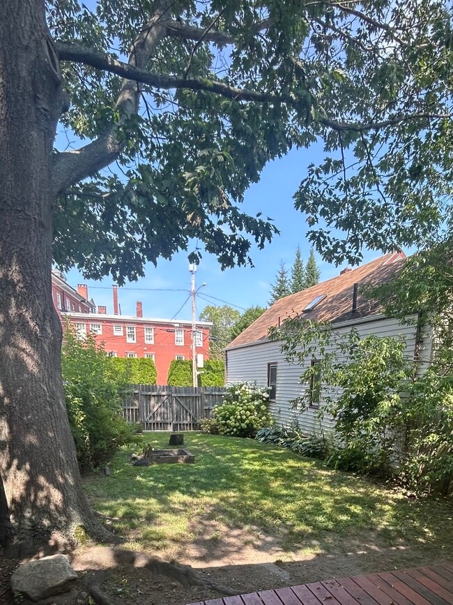 3 Danforth Pl, Unit 2