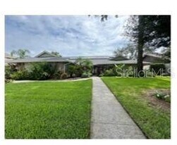 5107 Lanai Way in Tampa, FL - Building Photo