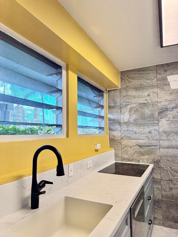 property at 2015 Ala Wai Blvd