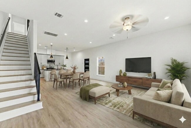 2217 Lee St in Houston, TX - Building Photo - Building Photo