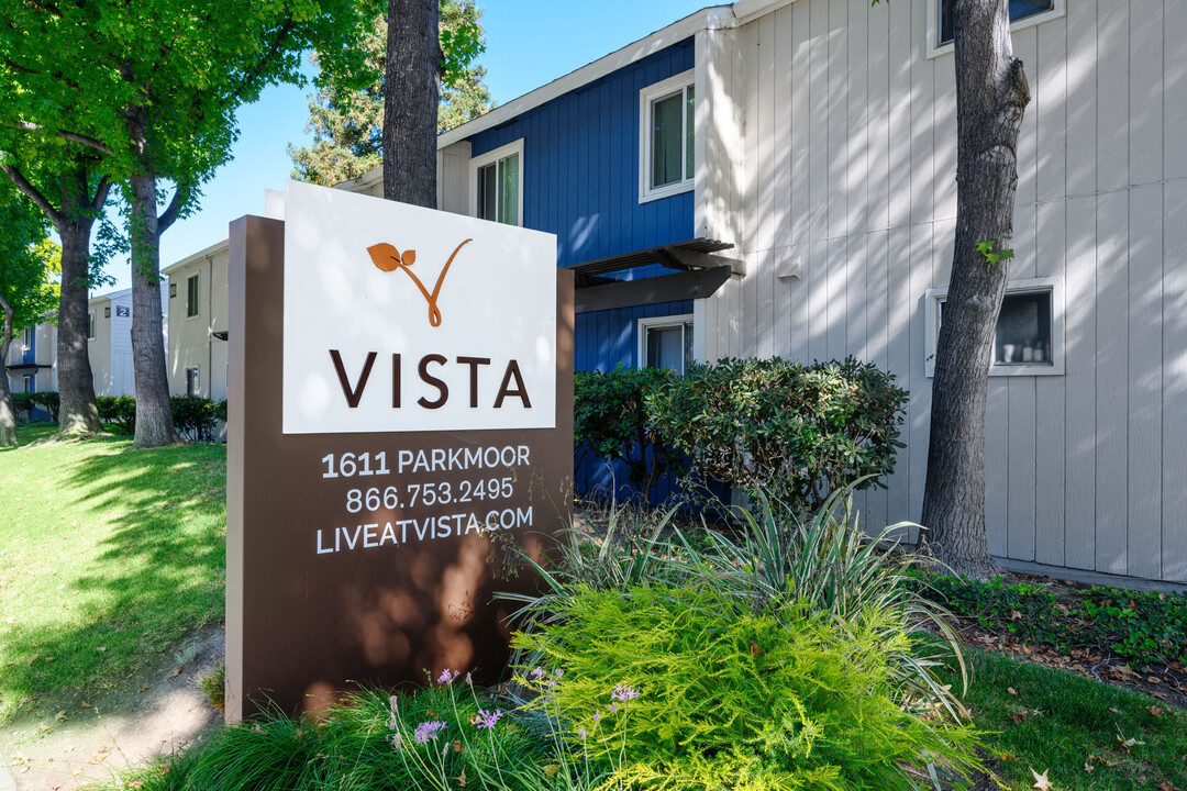 Vista in San Jose, CA - Building Photo