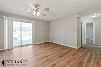 8712 Lakeland Cir in Wichita, KS - Building Photo - Building Photo