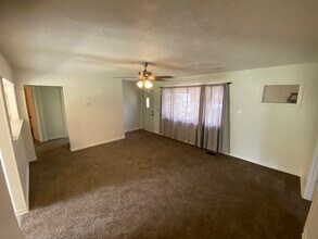 3379 SW Clare Ave in Topeka, KS - Building Photo - Building Photo