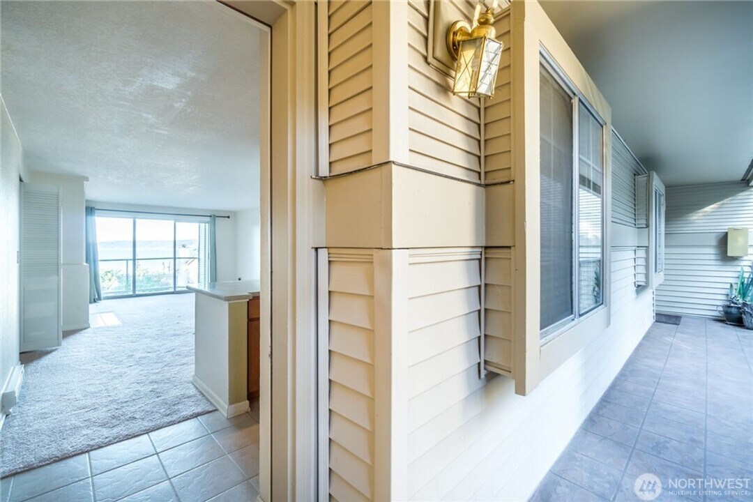 4165 178th Ln SE in Bellevue, WA - Building Photo