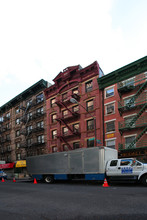 81 Baxter St in New York, NY - Building Photo - Building Photo