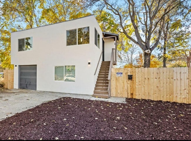 3175 High St