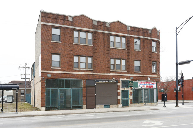 2555 W 63rd St in Chicago, IL - Foto de edificio - Building Photo