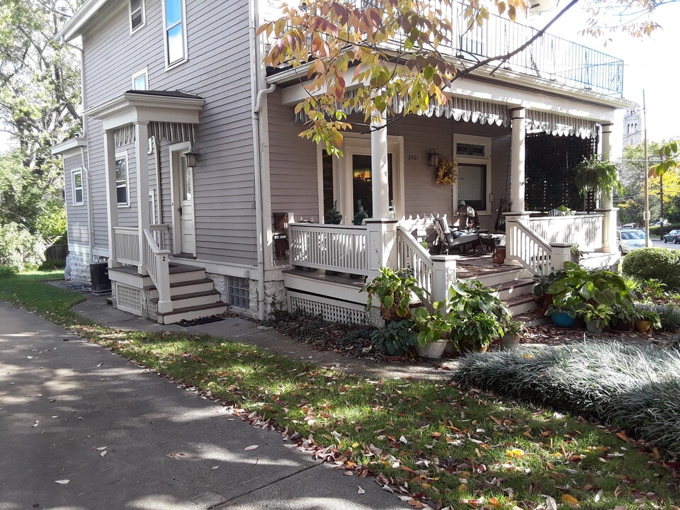 2461 Fairview Ave, Unit 2461 #2 in Cincinnati, OH - Building Photo