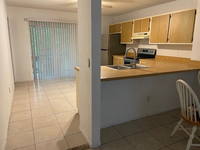 18202 Matanzas Rd, Unit 202 in Ft. Myers, FL - Foto de edificio