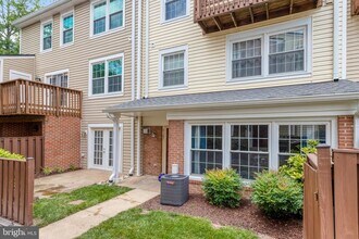 4167 Churchman Way in Woodbridge, VA - Building Photo - Building Photo