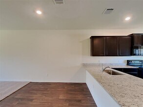 105 Pettigrew Ct in Jarrell, TX - Building Photo - Building Photo