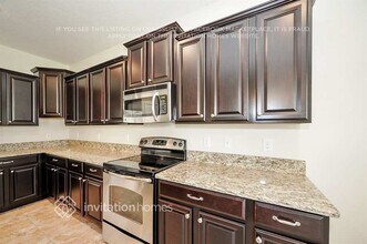 10164 Celtic Ash Dr in Ruskin, FL - Building Photo - Building Photo