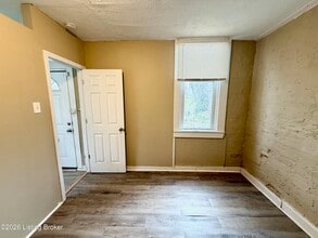 2228 W Madison St in Louisville, KY - Building Photo - Building Photo