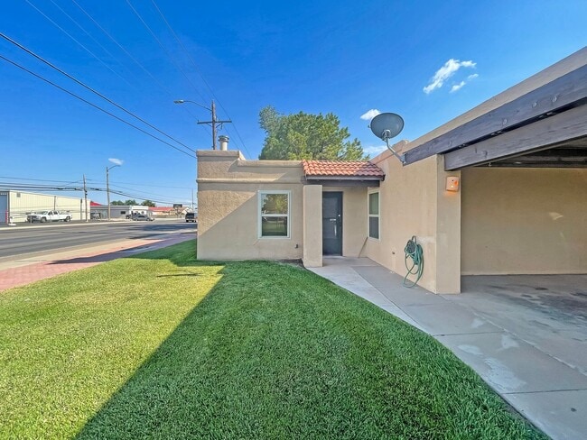 4135 N Apodaca St