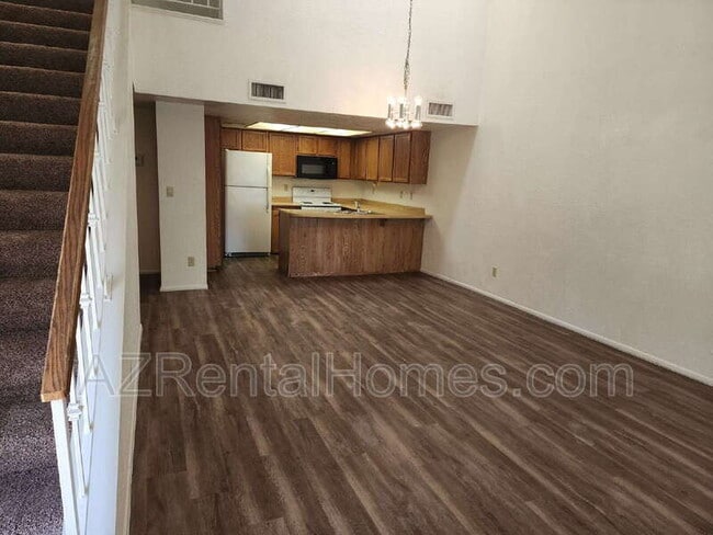 819 N College Ave in Tempe, AZ - Building Photo - Building Photo