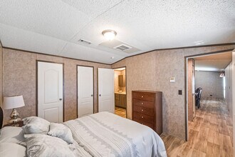 Sizemore Mobile Home Park in Opelika, AL - Foto de edificio - Building Photo