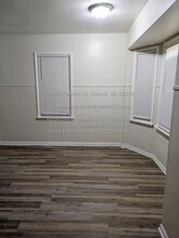 12893 Payton St in Detroit, MI - Building Photo - Building Photo