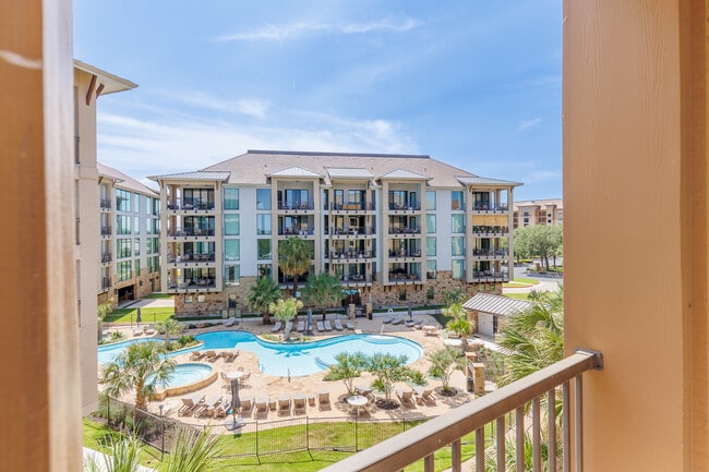 property at 96 Island Dr