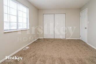 104 Meadow Creek S Dr in Whiteland, IN - Building Photo - Building Photo