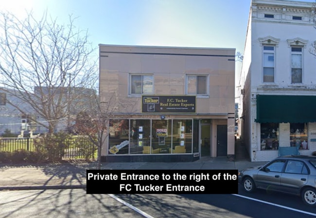 property at 208 S Chestnut St