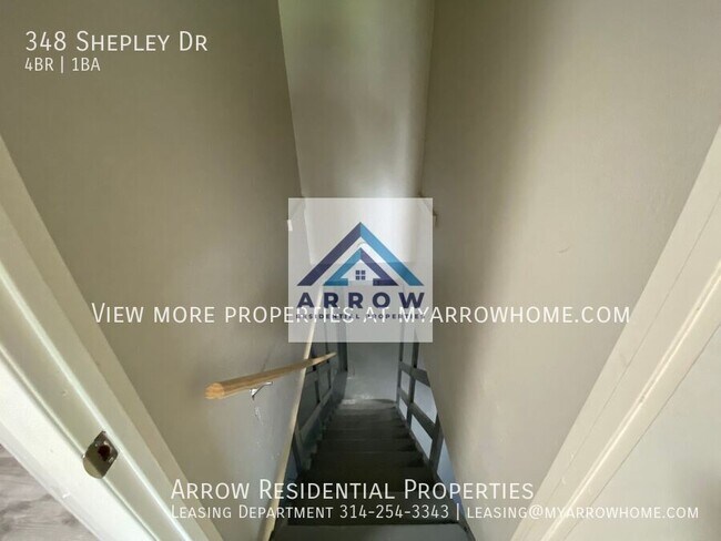 348 Shepley Dr in St. Louis, MO - Building Photo - Building Photo