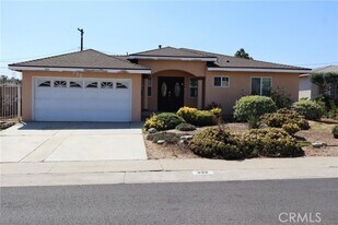 332 E Gleason St in Monterey Park, CA - Building Photo