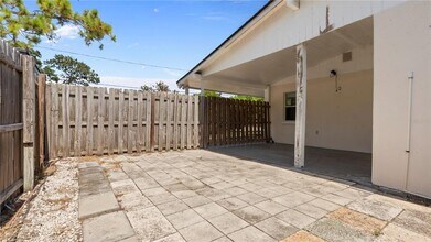 3202 W Rogers Ave in Tampa, FL - Building Photo - Building Photo