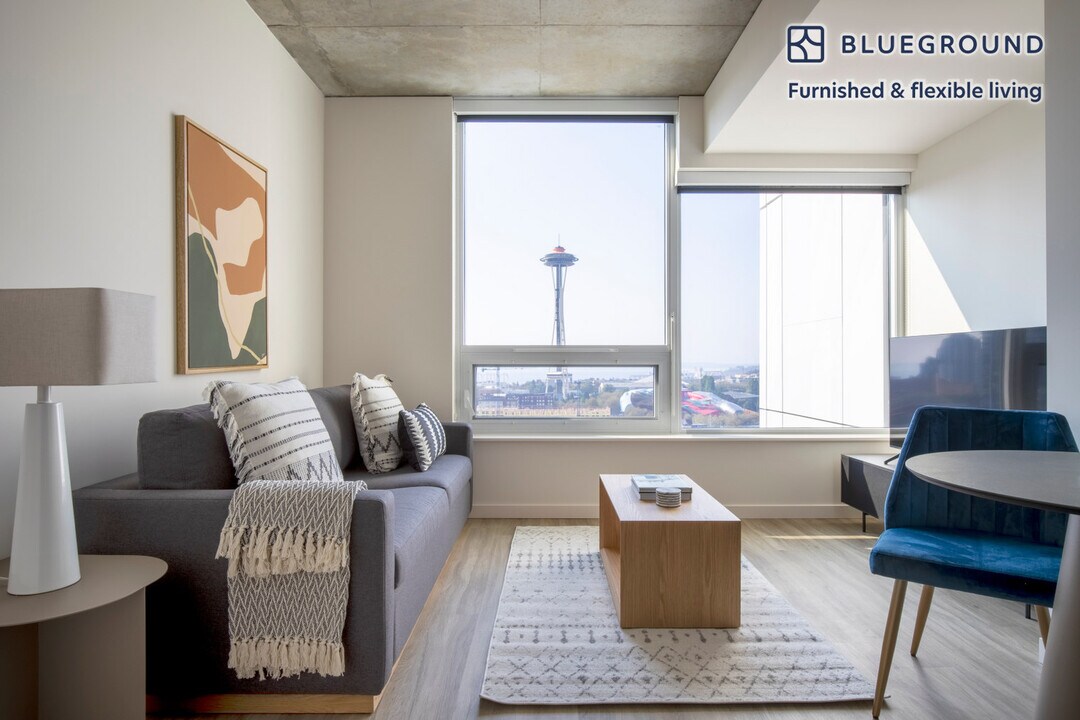 210 8th Ave N in Seattle, WA - Building Photo