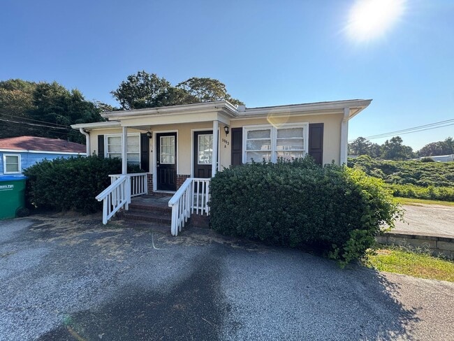 property at 5963 Peco Ln
