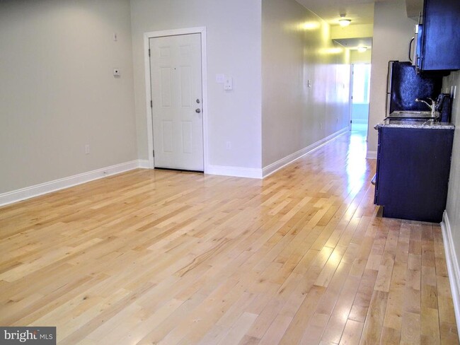property at 319 N Preston St