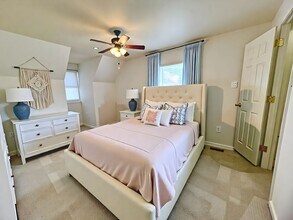 373 Stonehedge Ln in Mechanicsburg, PA - Building Photo - Building Photo